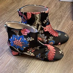 Zara Women Flower Boots size 38 EU